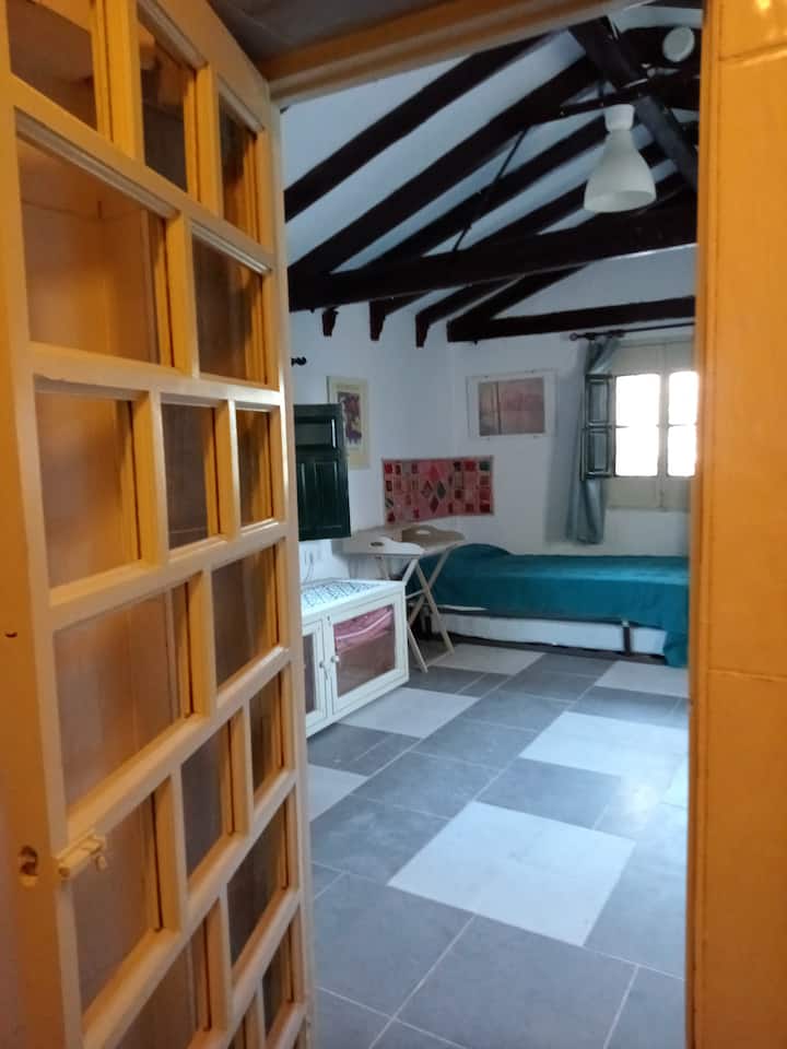 საძინებელი 2