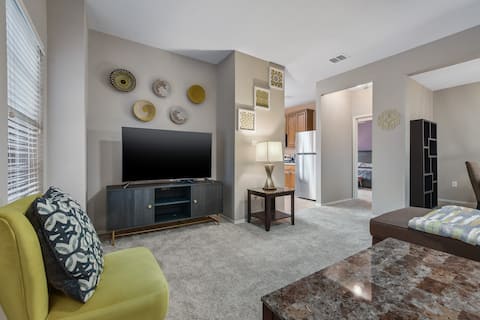 Stylish 2bd/2bath w/greenbelt in quiet West Plano