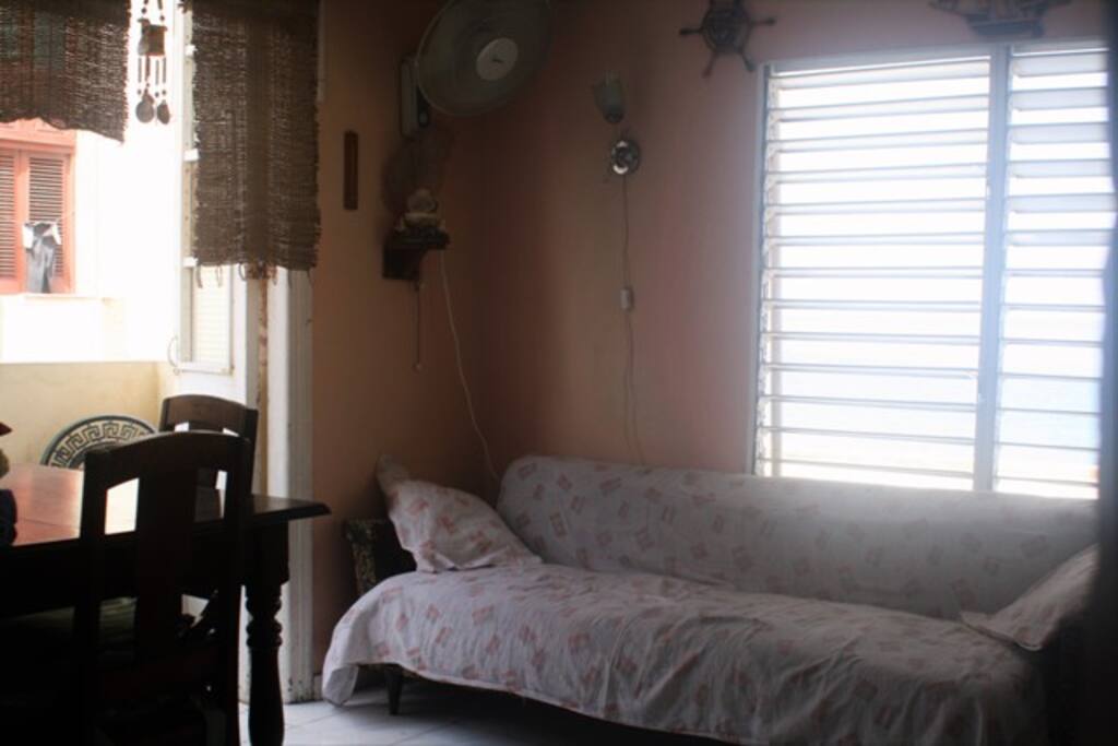 Salón co