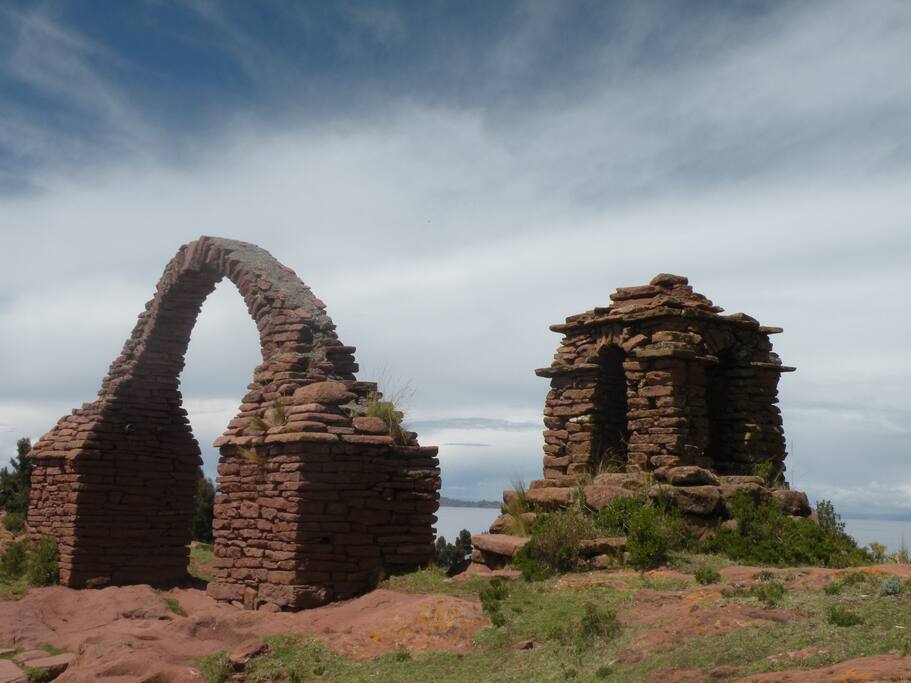 ARCO TITILAKA