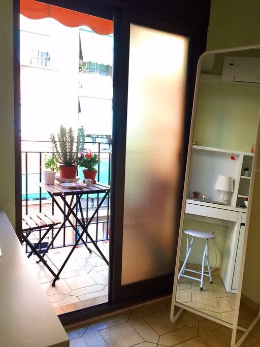 very bright room because of large window and balcony