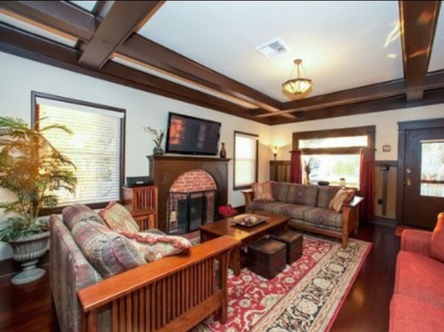 Enchanting Family Room with a Sofa Bed, 51 inch HDTV, WiFi