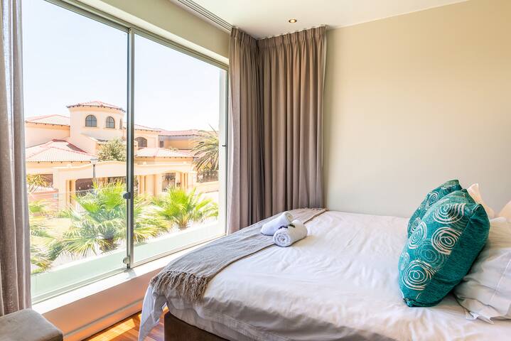 Solar powered Unit with Sea and Mountain Views gallery image 2