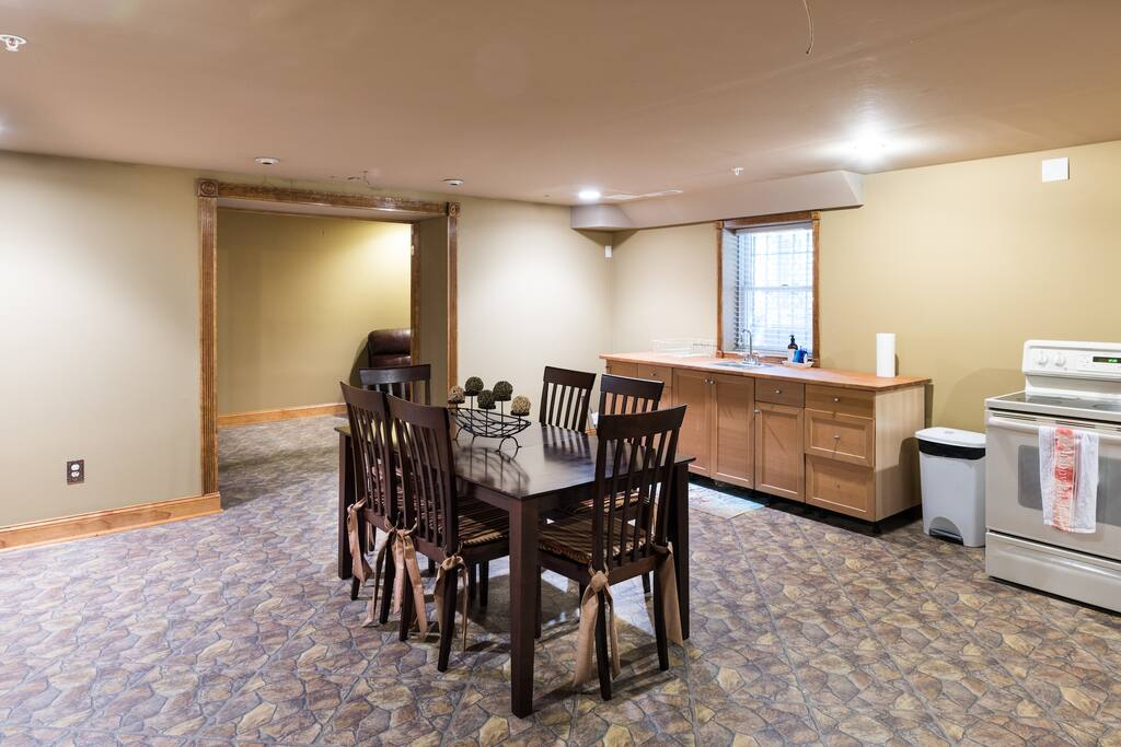 Full eat in kitchen you can cook, bake, dine together!