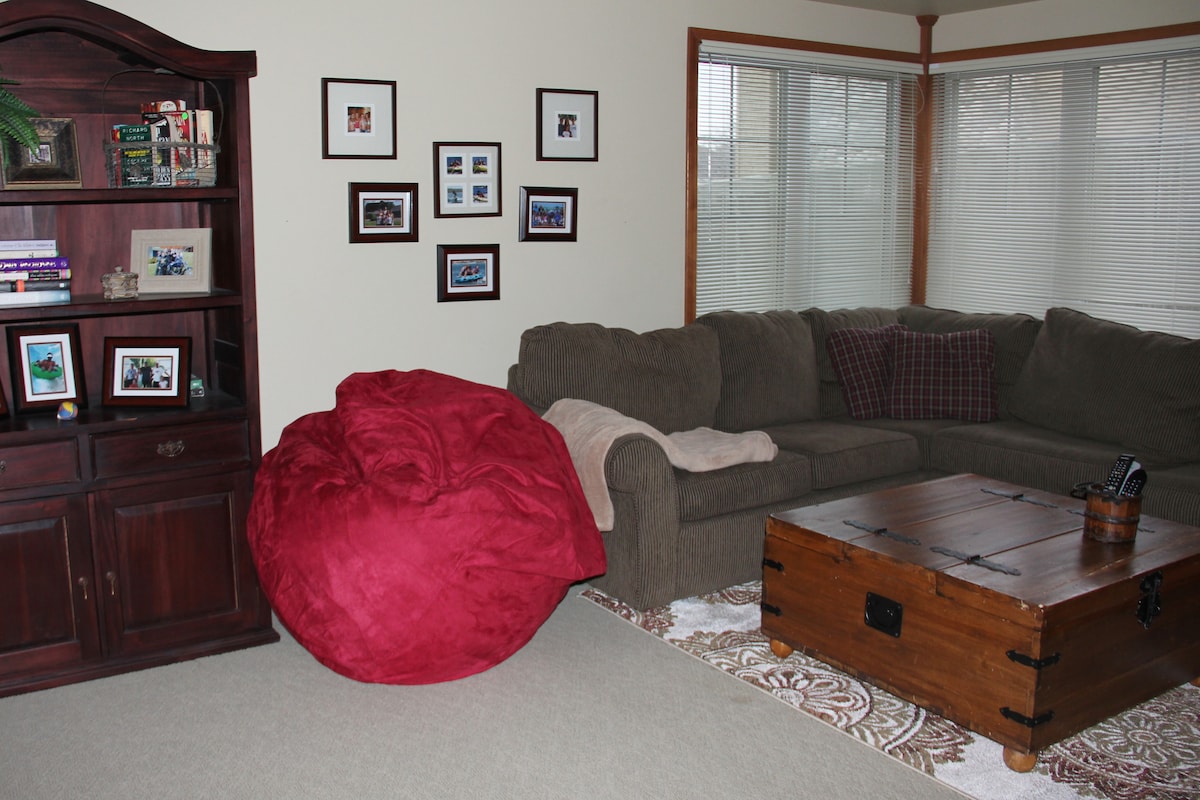 มีพื้นที่มากมายในห้องโบนัสชั้นล่าง