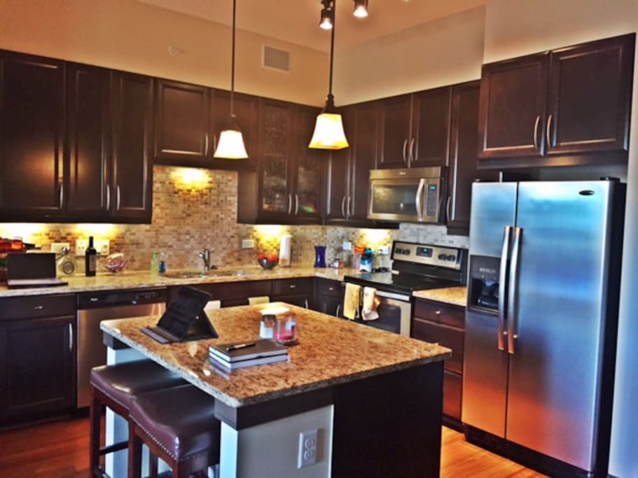 Full kitchen