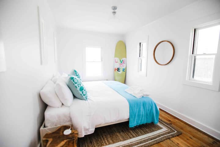Bunkhouse: Master Bedroom with King Bed and views to water