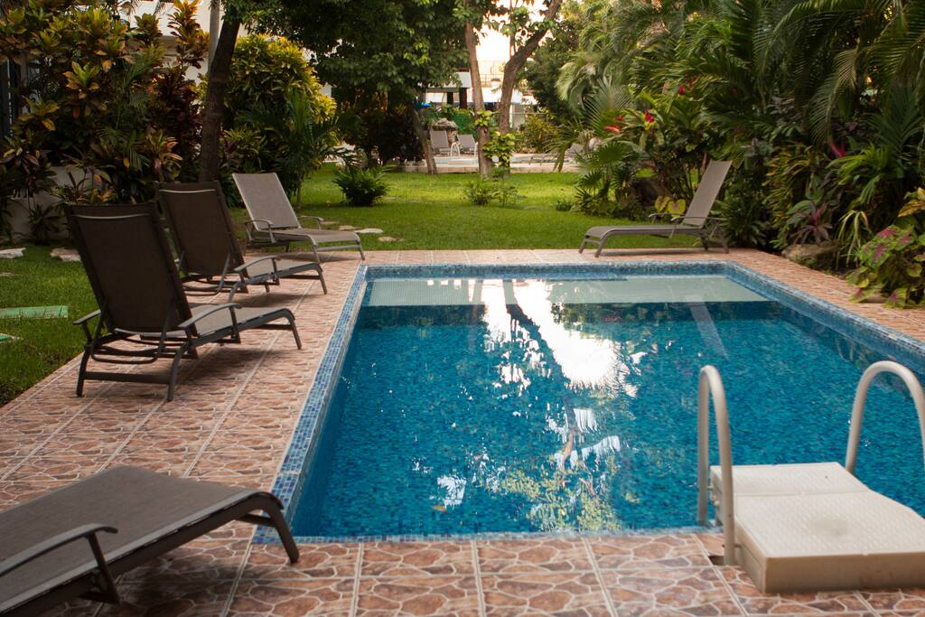 Holkaan Pool