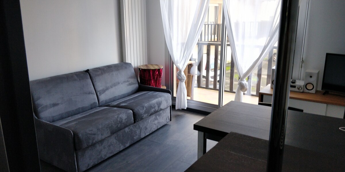 Annonce Airbnb populaire: Apartment close to Rue de la Mer à Ouistreham