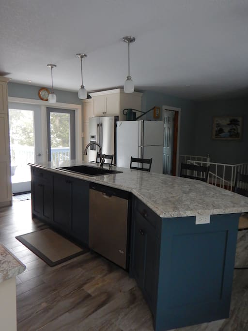 Dishwasher and two fridges! Easy and luxurious cottage living