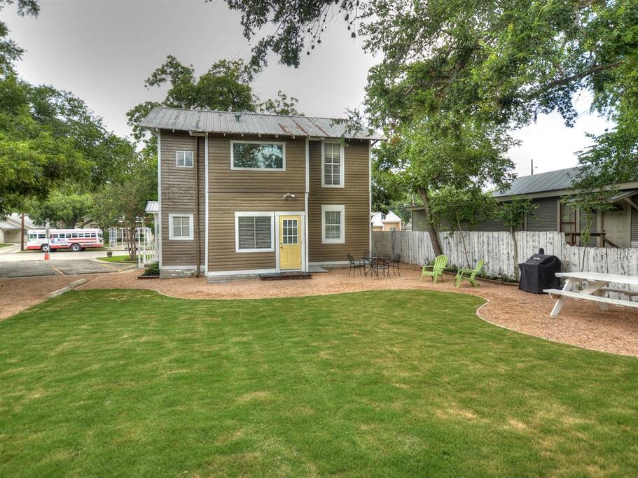 Spacious Shared Backyard