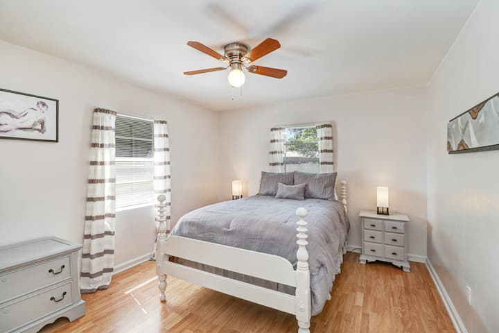 Spavaća soba br. 1 s pogledom na vodu