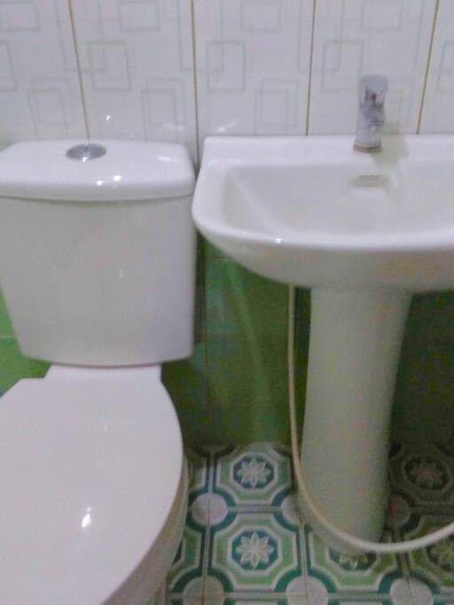 Ensuite bathroom of Twin Room