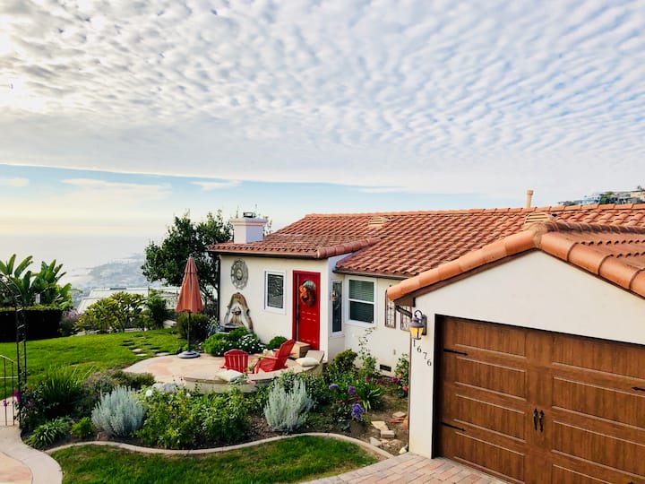 Luxury Hillside Casita With Breathtaking Views Cottages for Rent in