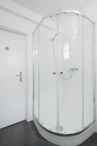 RCB4: Terrace View Suite gallery image 2