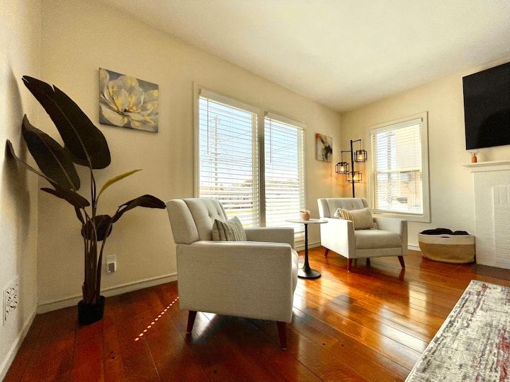 Quiet Gem W/city Access 2br 1ba - Kensington, CA