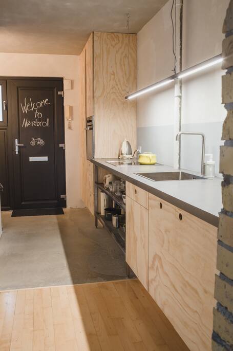 Linear, functional fully-equipped kitchen