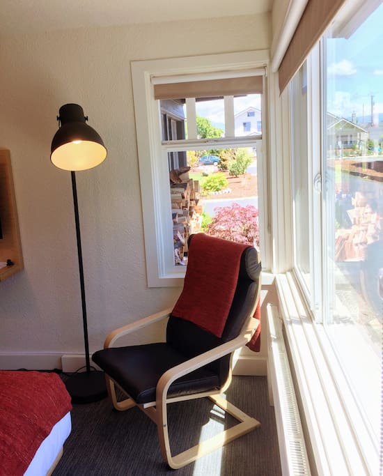 Window seating area