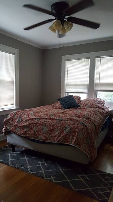Serene bedroom