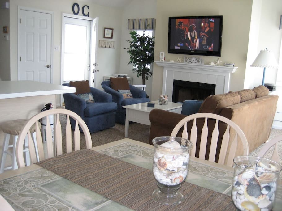 Dining / Living Room