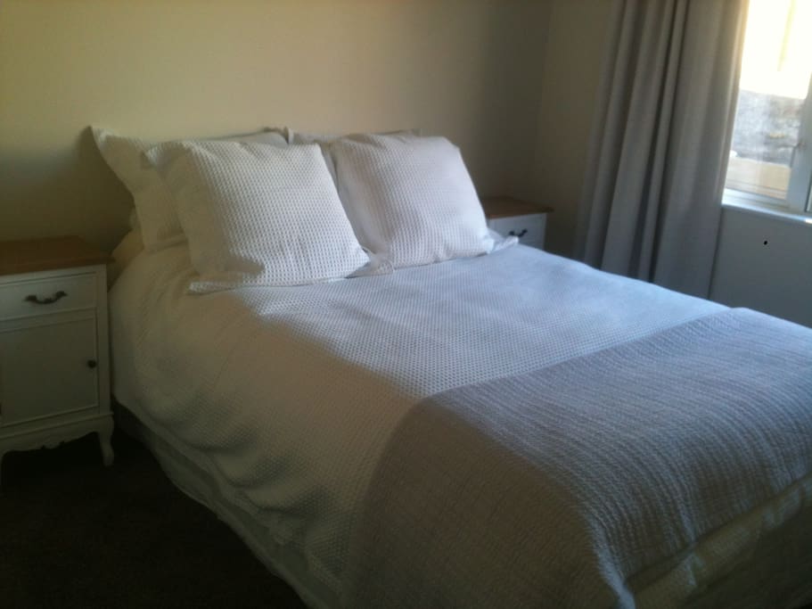 Queen Bedroom