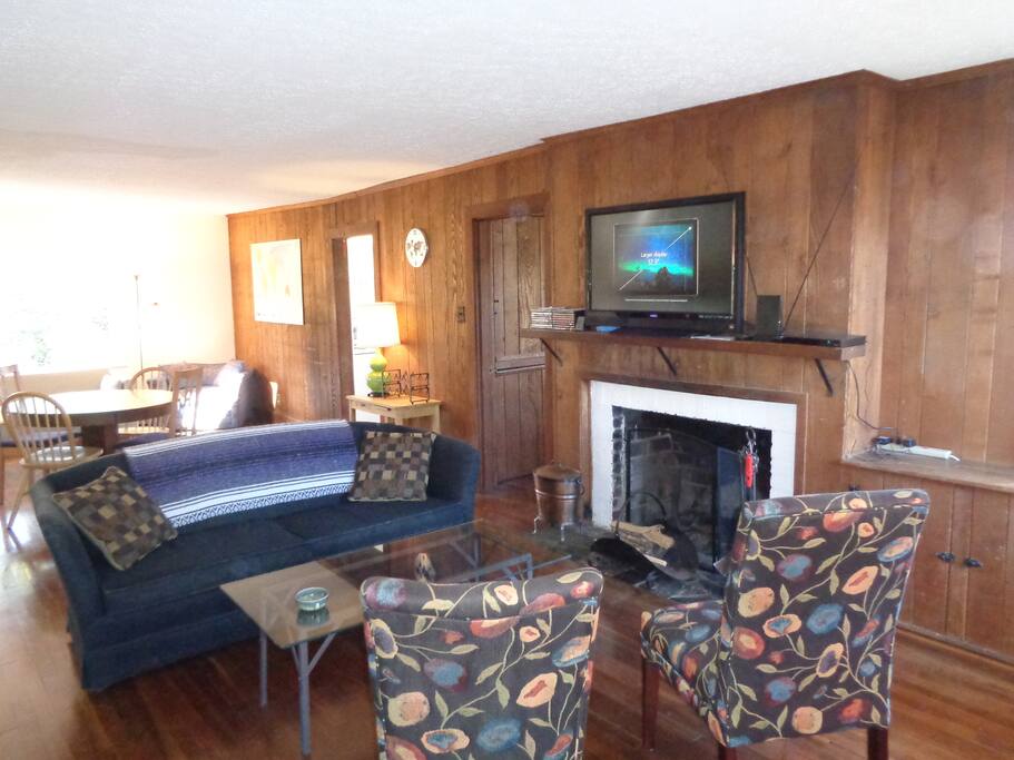 View of the living/dining room as you enter