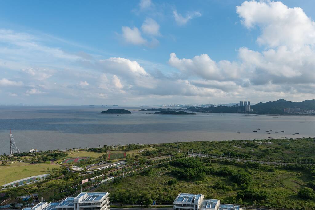我有一个阳台,面朝大海