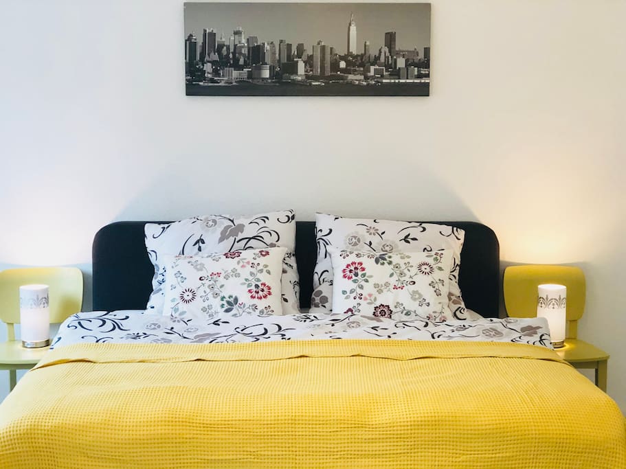 Masterbed comfy and cozy