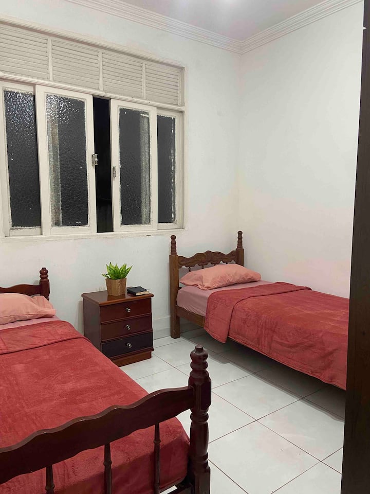 غرفة النوم 2