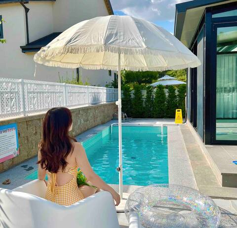 # Pocheon # Gomory Reservoir # 2nd Floor Power House # Pool # Pool # Healing | Stay 405