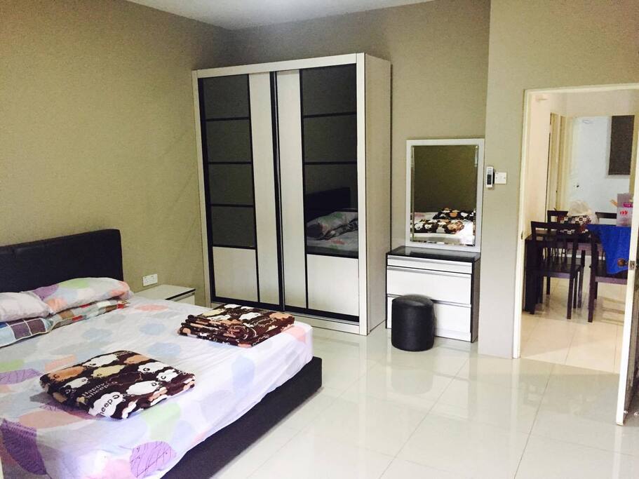 Master-bedroom