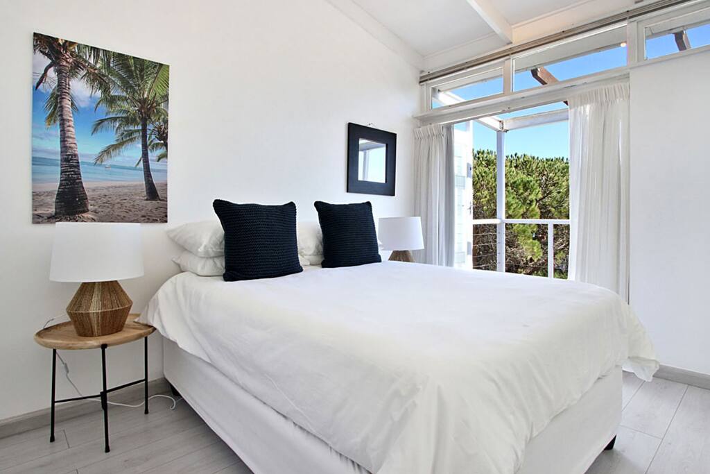 bedroom 1...pristine and high quality bed linen in all bedrooms...