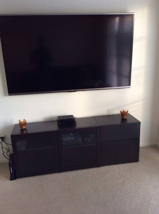 80 inch HD TV