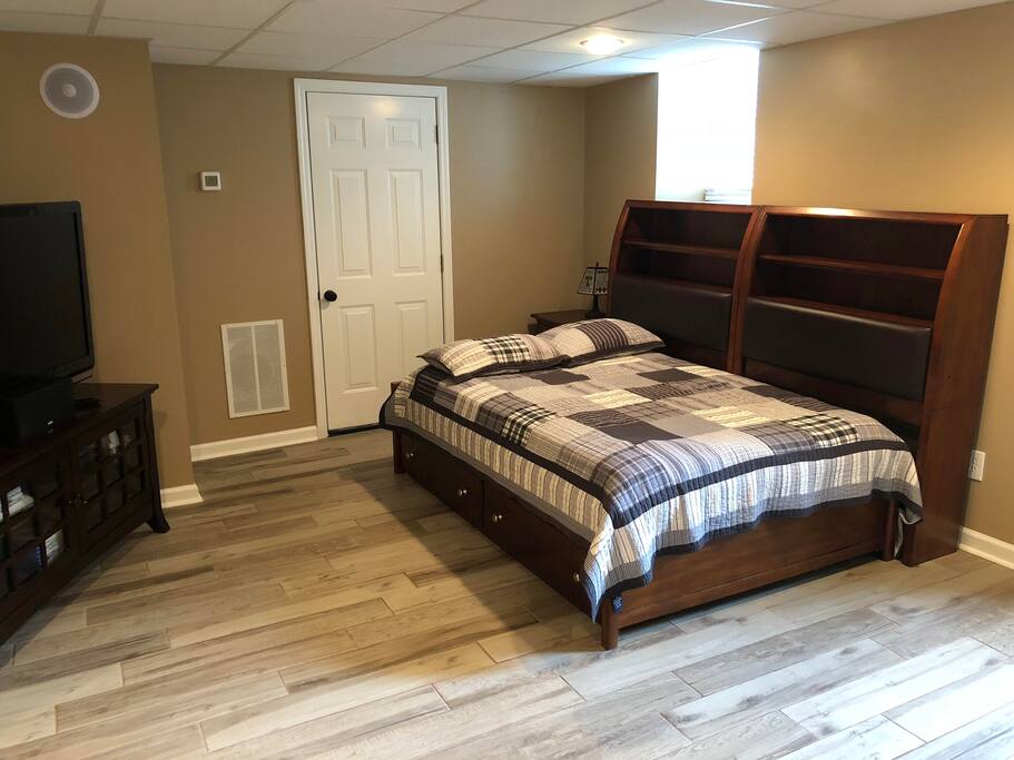 Pull out trundle bed