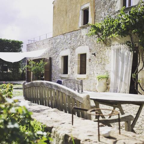 Masia Can Paulí in Empurdá Costa Brava gallery image 4