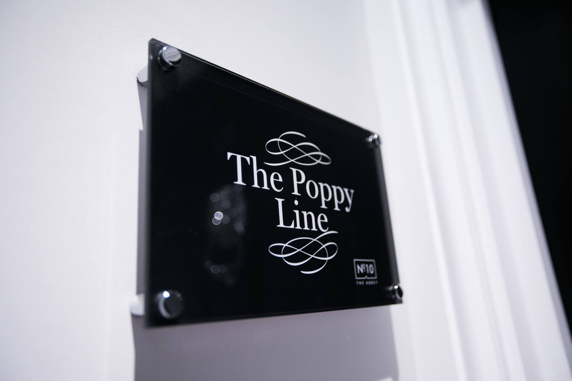 The Poppy Line · Stunning Apt