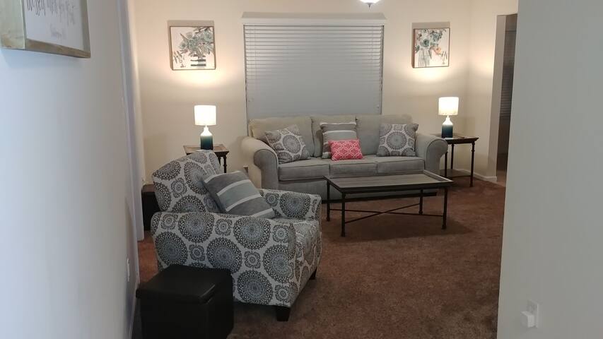 Spacious 1st Floor Condo near Mid Rivers Mall