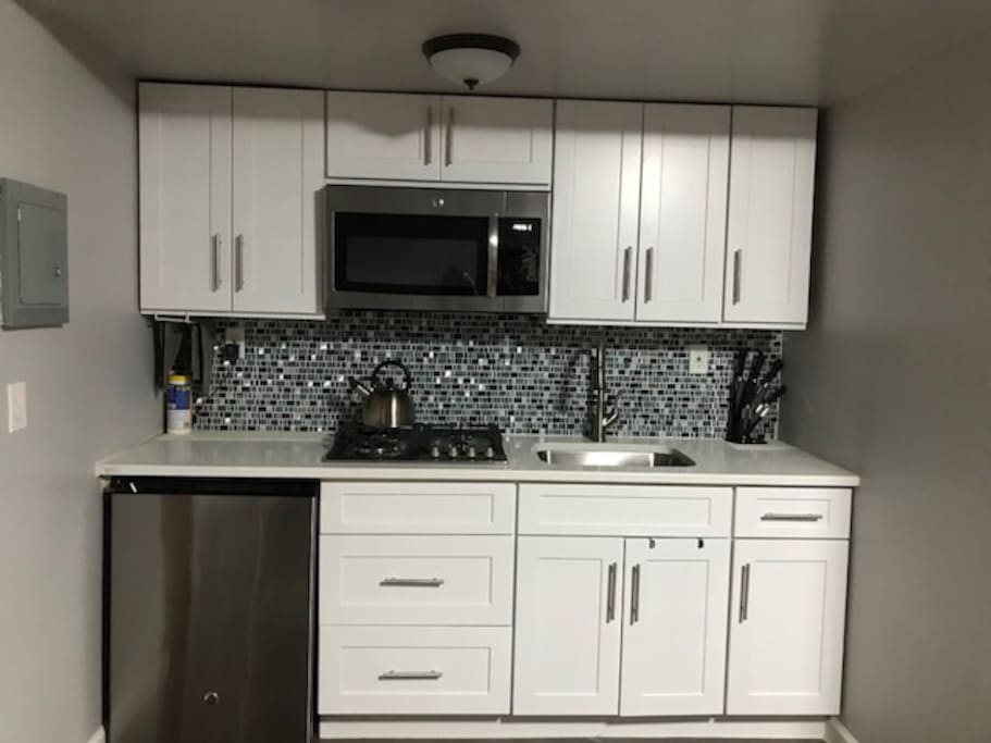 Fully equipped kitchen