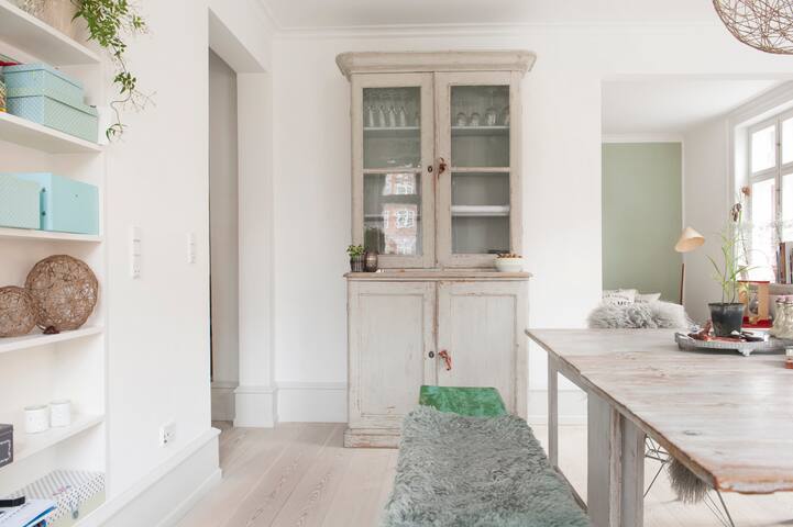 Private Townhouse in lovely Cph gallery image 5