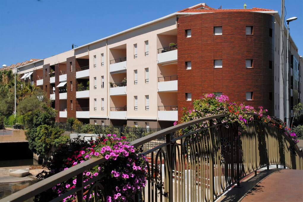 façade de l'immeuble côté Garonne