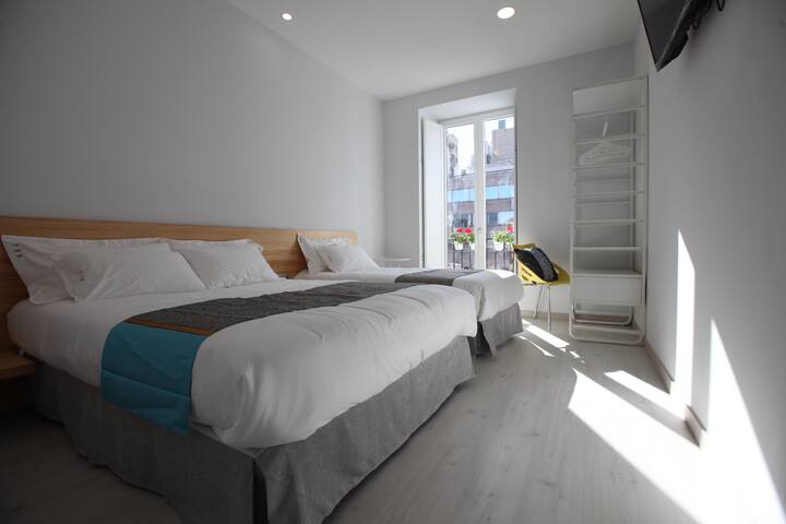 Hostal Palacio Luna managed Airbnb listing 3
