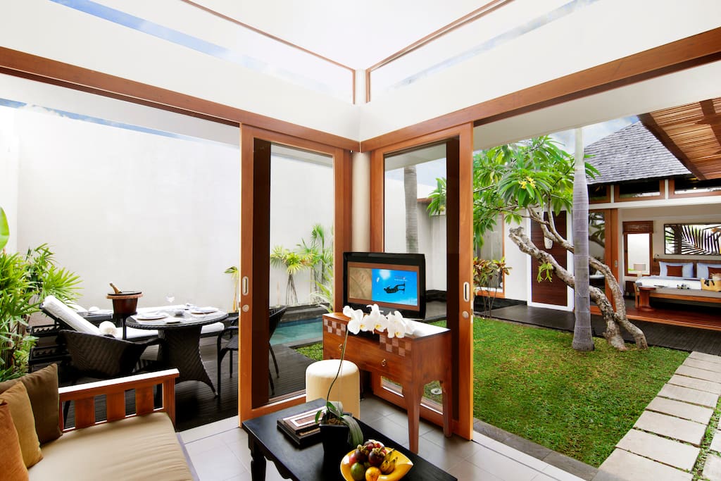 Separate Living & Dining Room, with sofa bed for additional guests