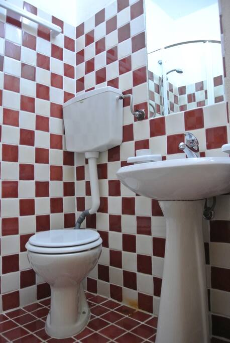 Bagno con accesso dalla camera matrimoniale