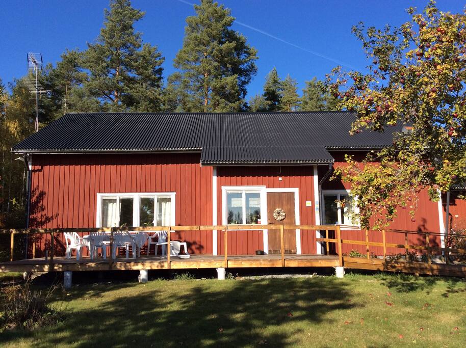 Mellangården, vårt B&B och vandrarhem