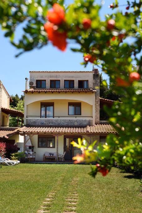 Sani Villa