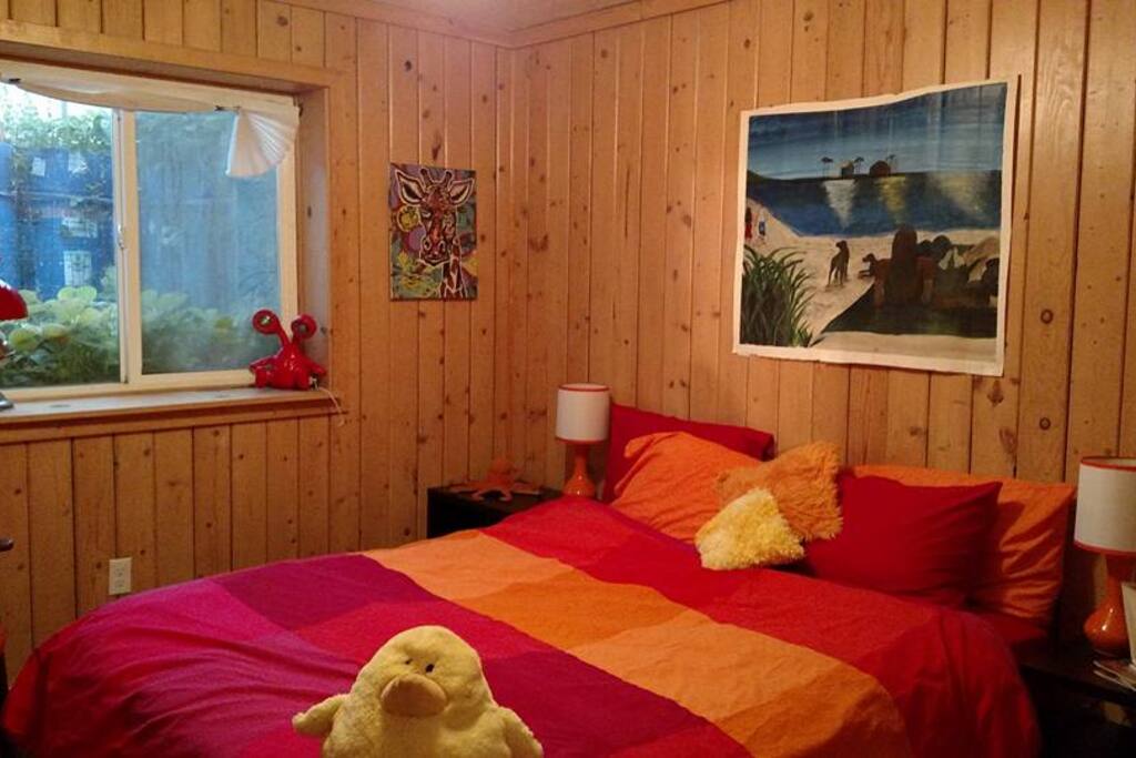 queen bed