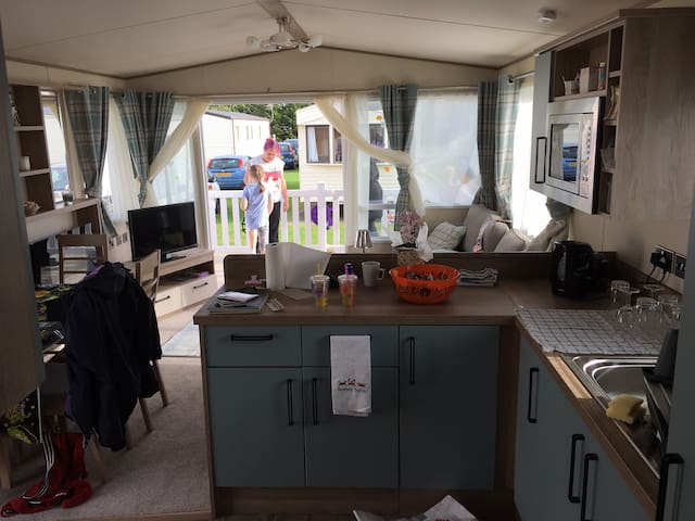 Romney Sands Parkdean resort Static Home for Hire