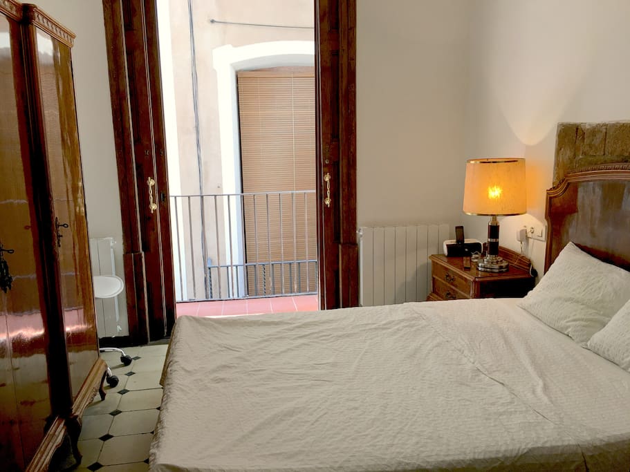 Double bedroom/Спальня