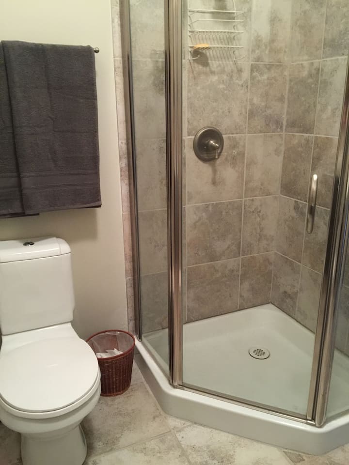 7 Best Airbnb Vacation Rentals In Campbellford, Canada Updated 2024