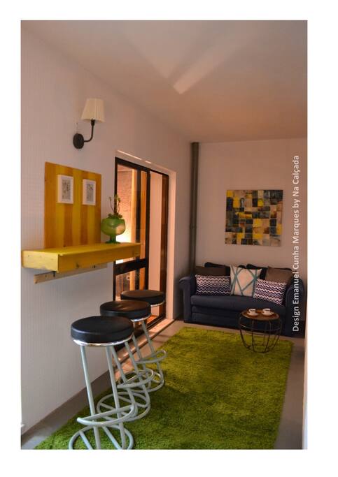 The bigger picture of the lounge